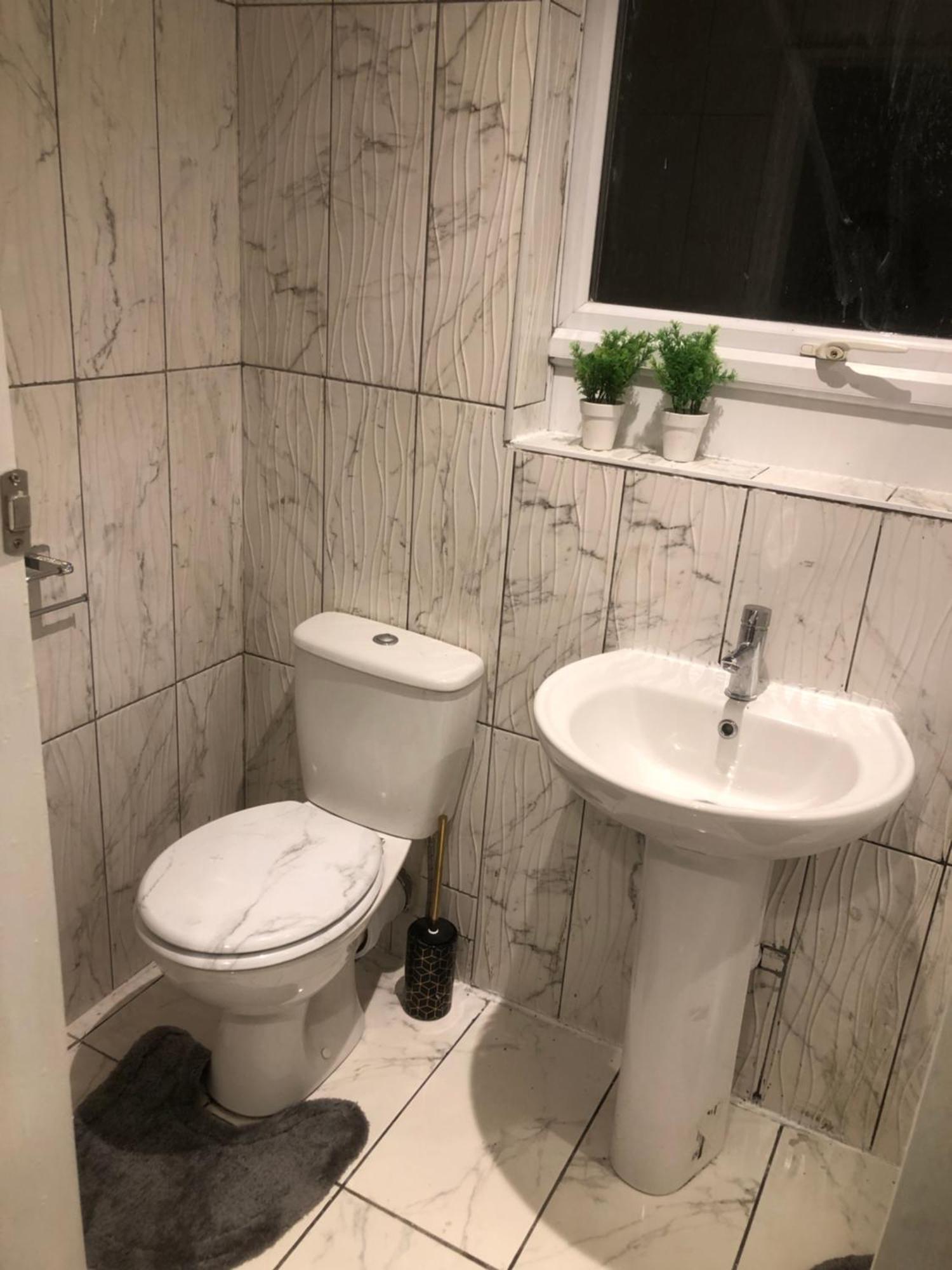 Apartment 2 Bed Flat Near Mutley Plain *